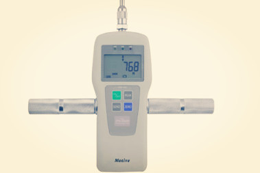 指針式推拉力計和數(shù)顯式推拉力計使用方法相同嗎?